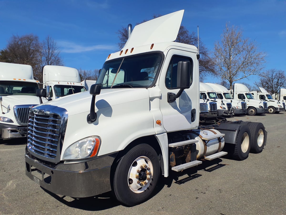 2018 Freightliner/Mercedes CASCADIA 125 222067