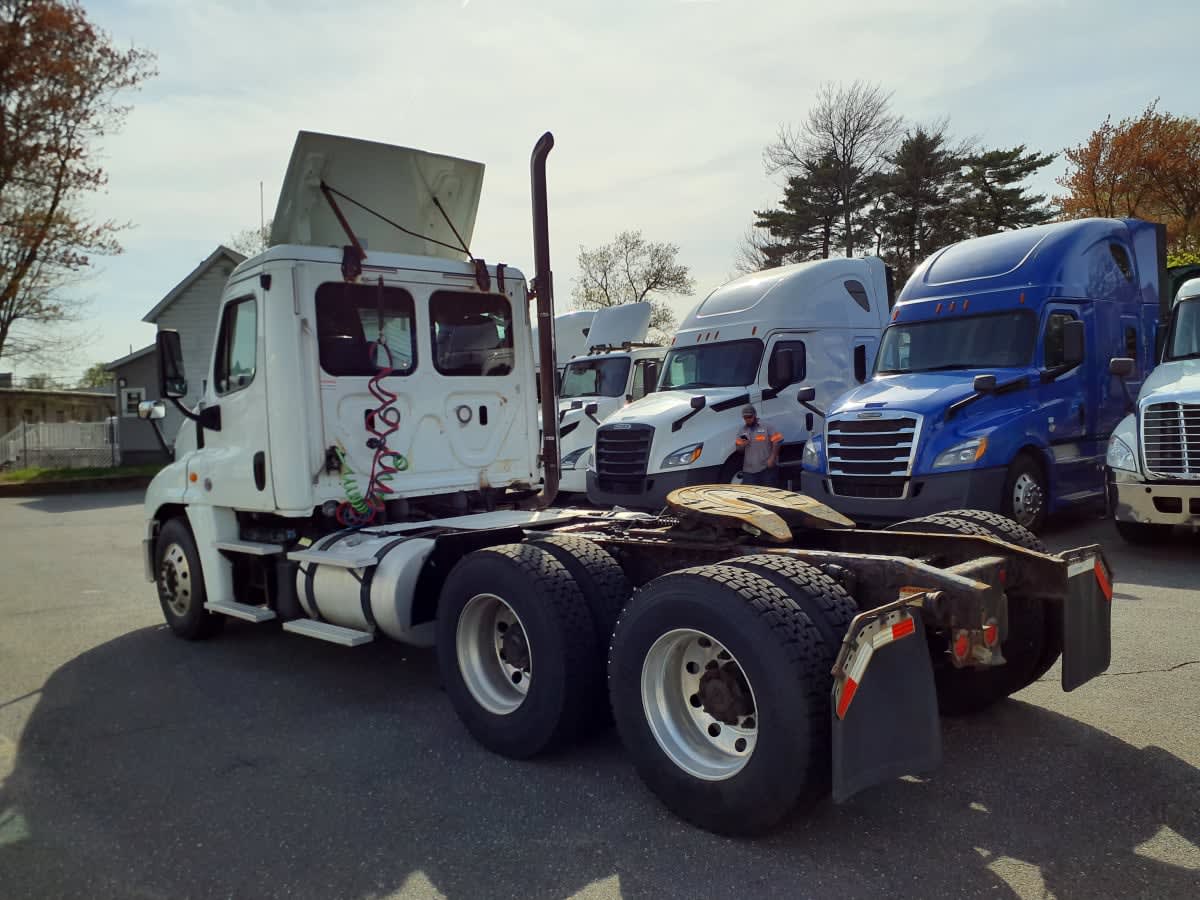 2018 Freightliner/Mercedes CASCADIA 125 222068