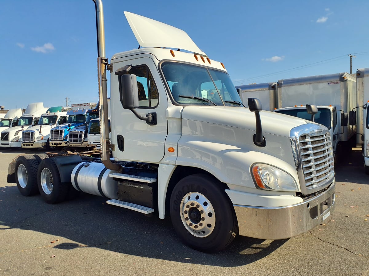 2018 Freightliner/Mercedes CASCADIA 125 222069