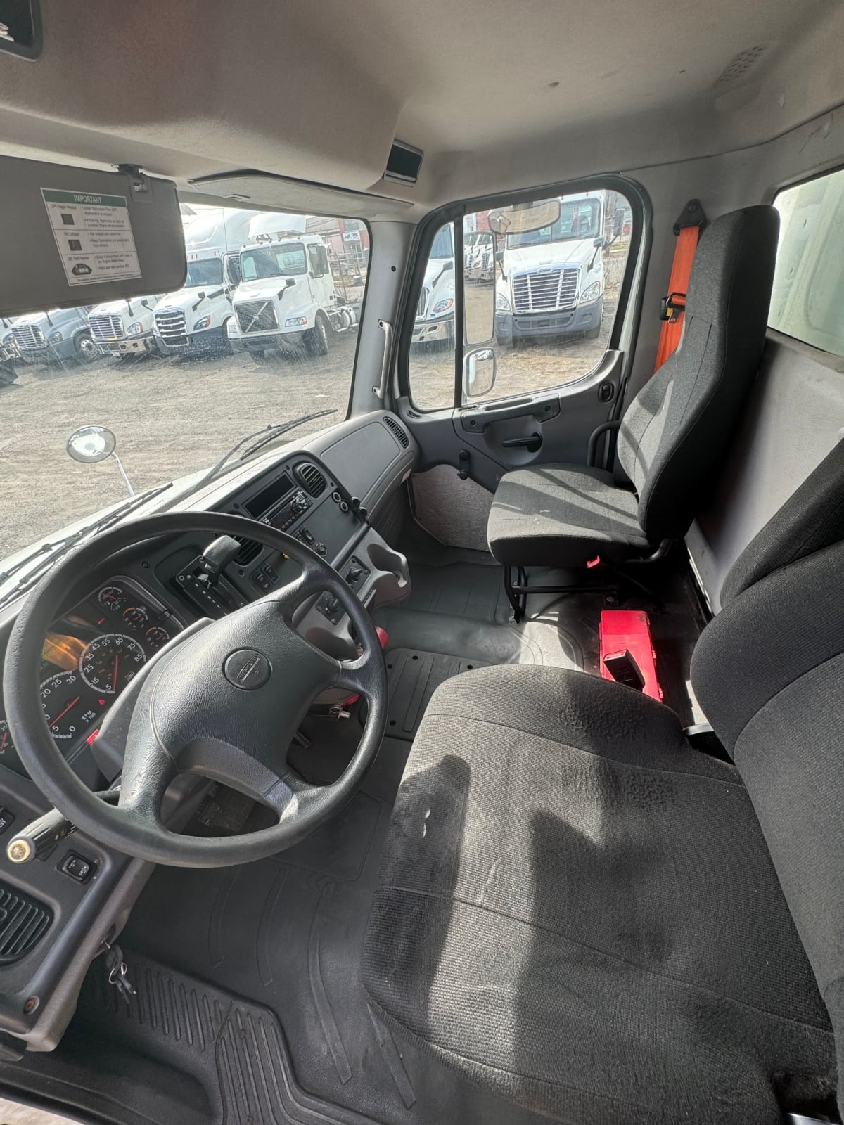 2018 Freightliner/Mercedes M2 106 222086