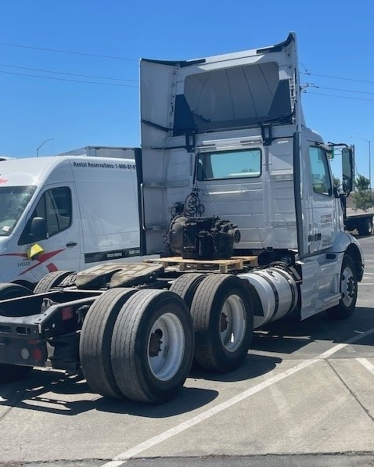 2018 Volvo VNL64T-300 222260