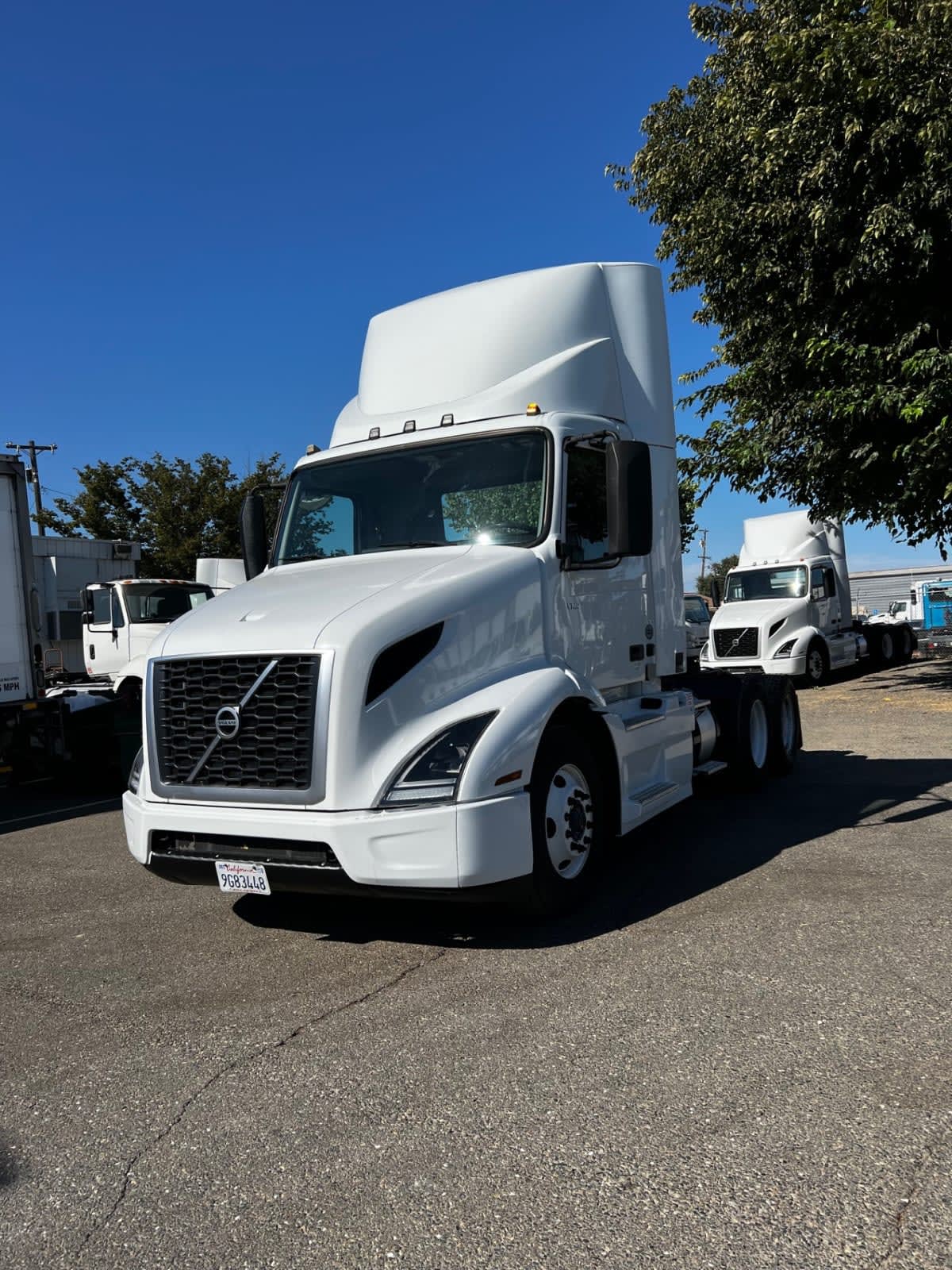 2018 Volvo                          VNL64T-300                     222264