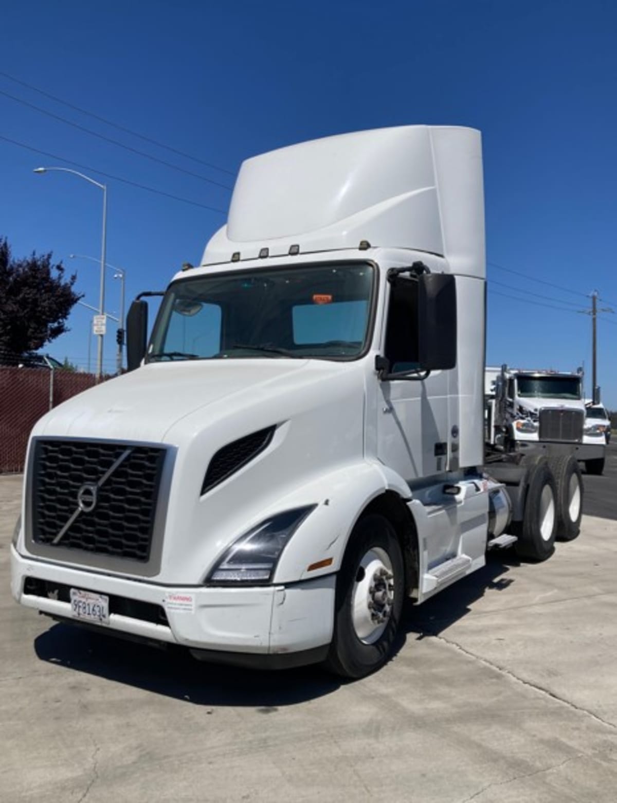 2018 Volvo VNL64T-300 222274