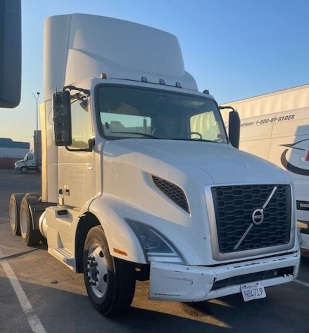 2018 Volvo VNL64T-300 222275