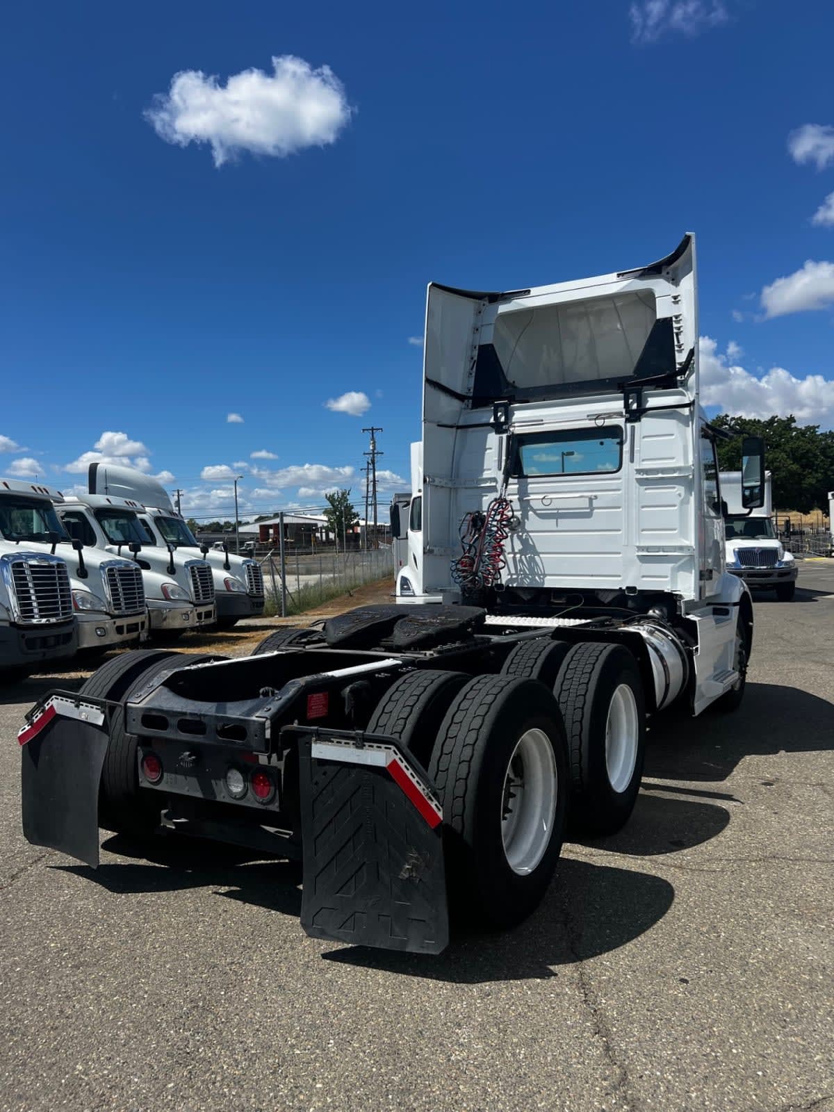 2018 Volvo VNL64T-300 222278