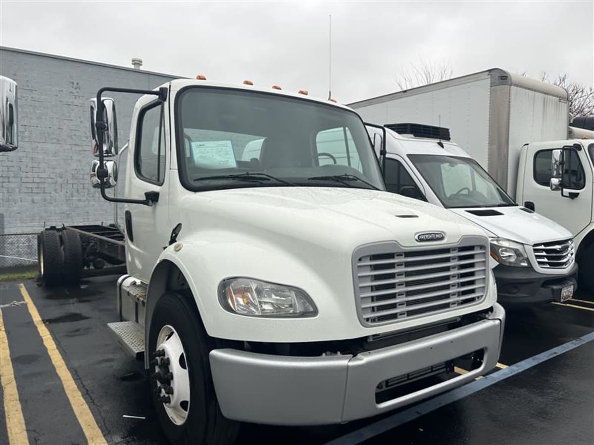 2019 Freightliner/Mercedes M2 106 222319