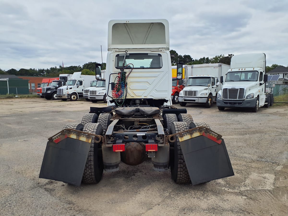 2018 Navistar International LT625 DAYCAB T/A 222487