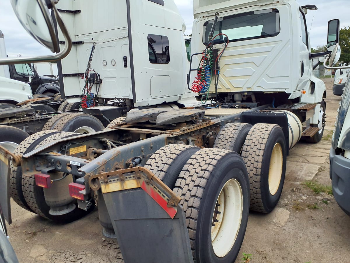 2018 Navistar International LT625 DAYCAB T/A 222487