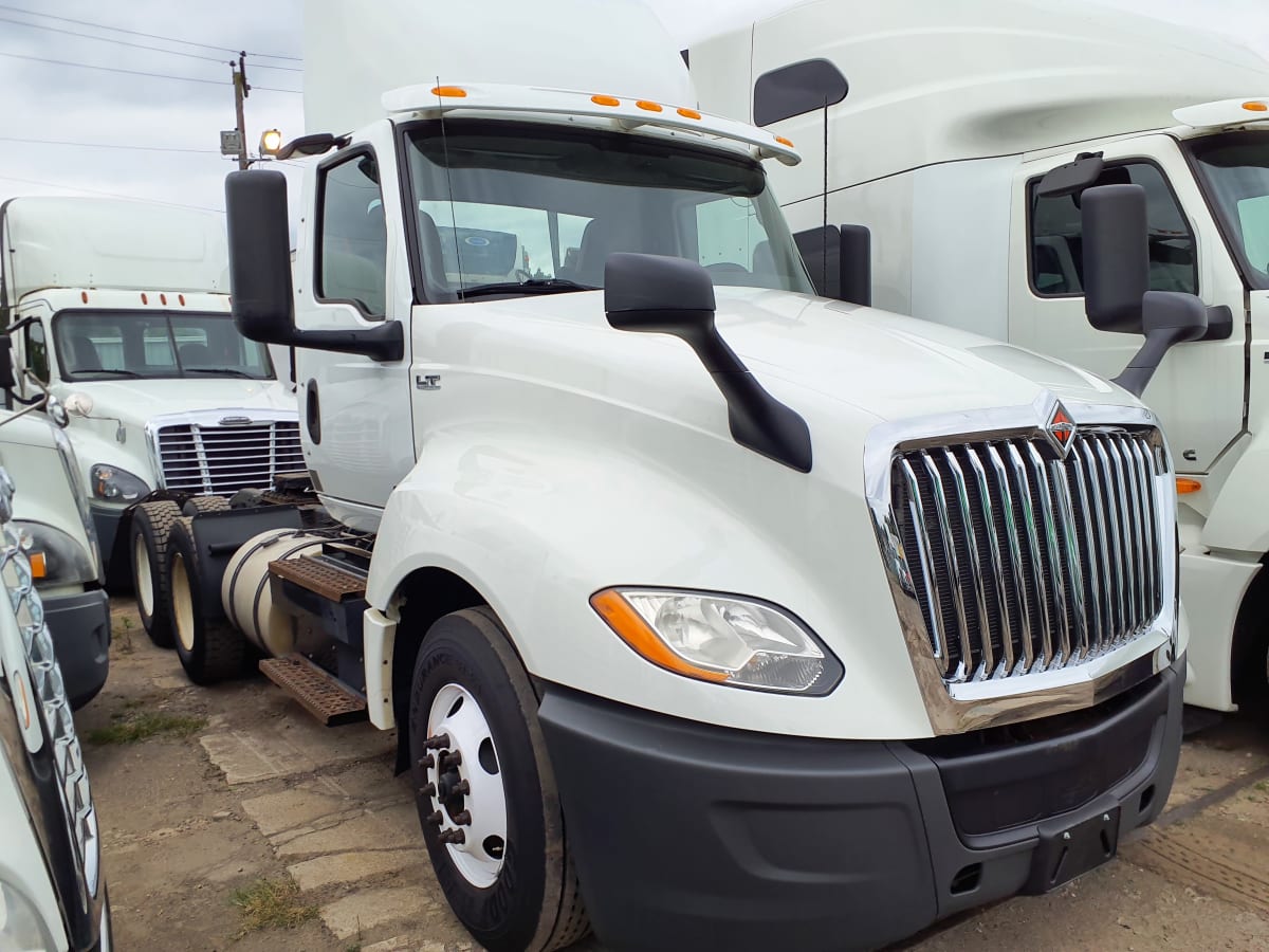 2018 Navistar International LT625 DAYCAB T/A 222487