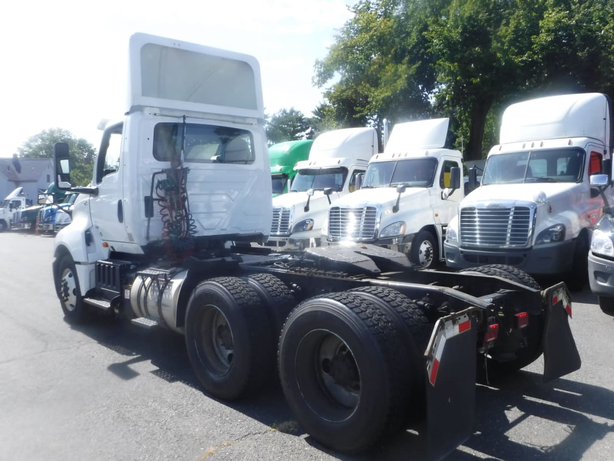 2018 Navistar International LT625 DAYCAB T/A 222490