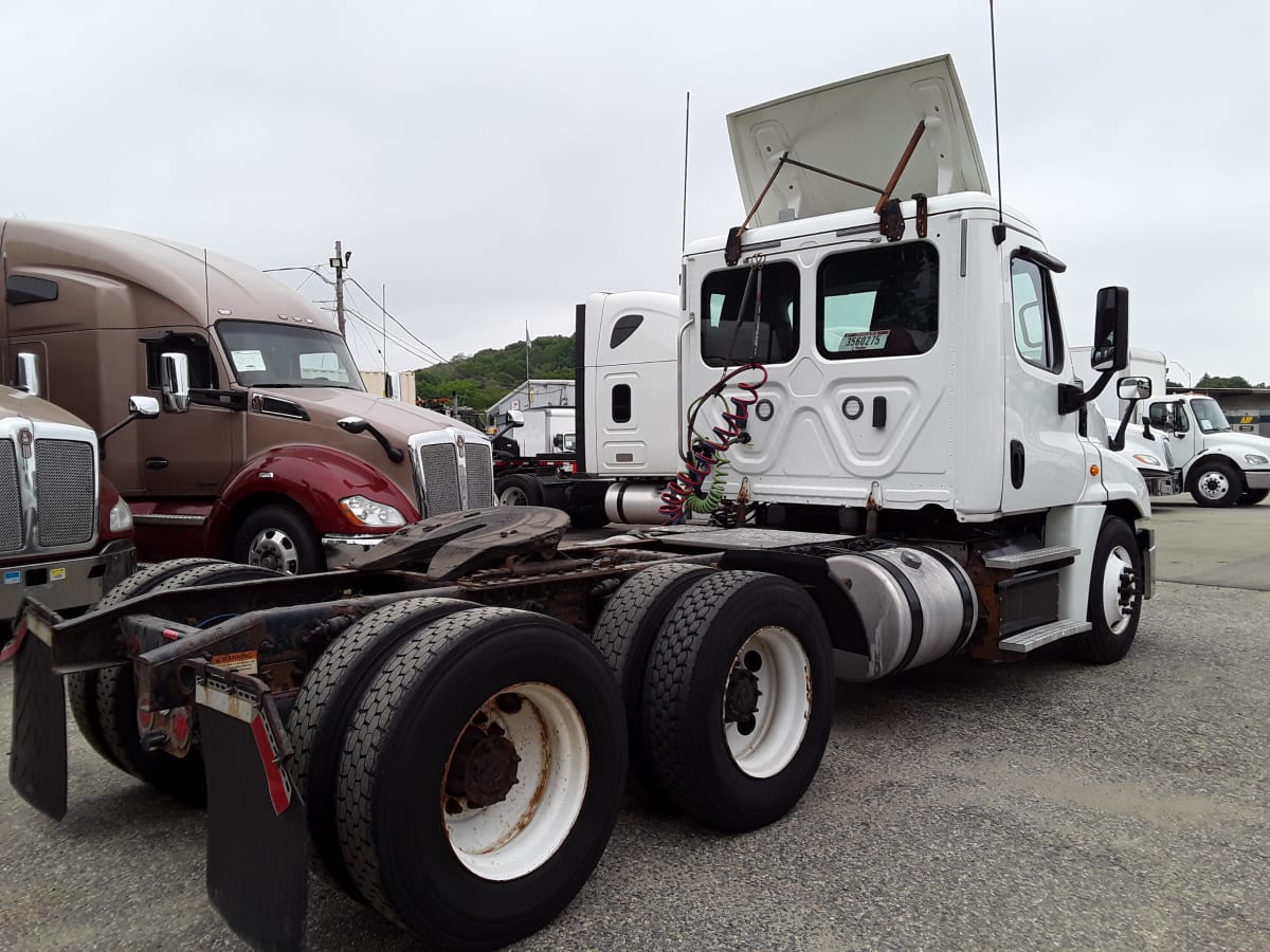 2018 Freightliner/Mercedes CASCADIA 125 222495