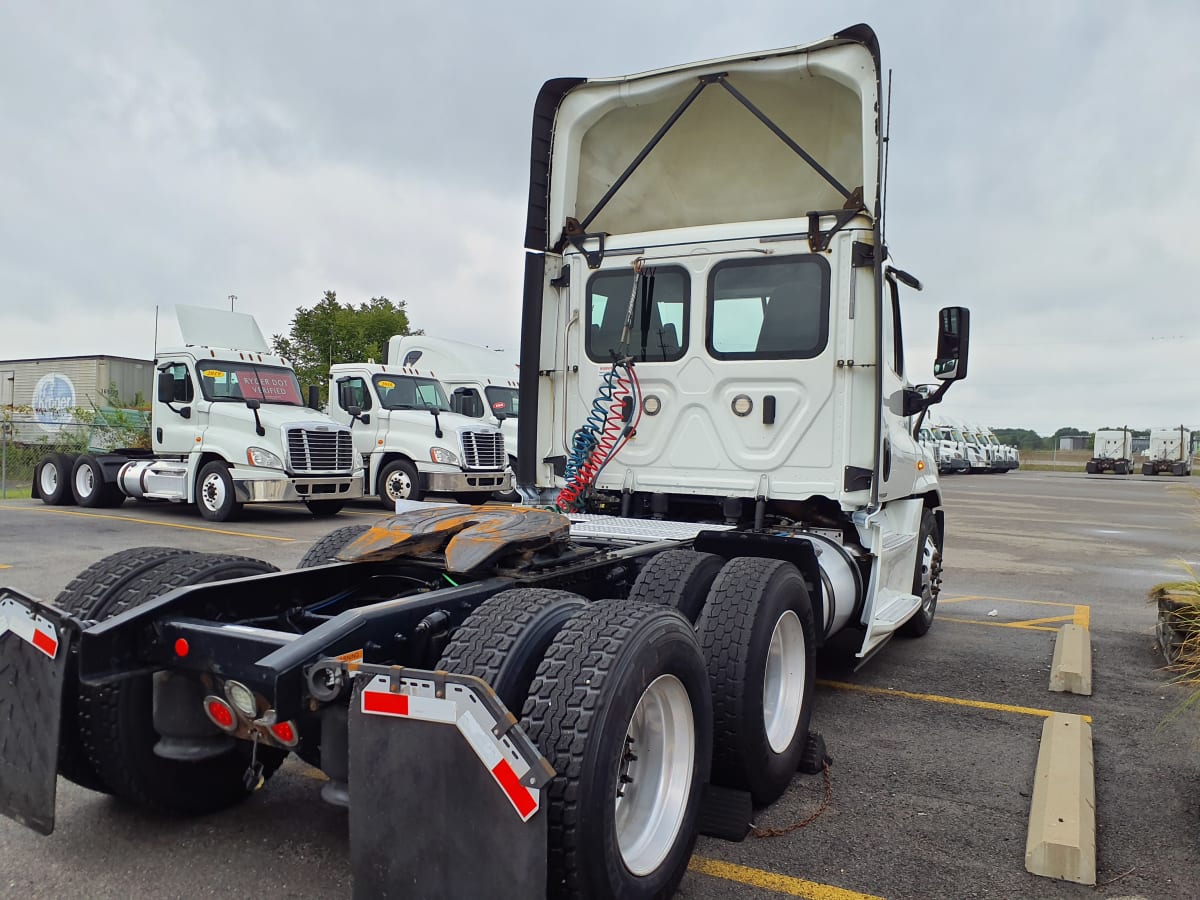 2018 Freightliner/Mercedes CASCADIA 125 222540