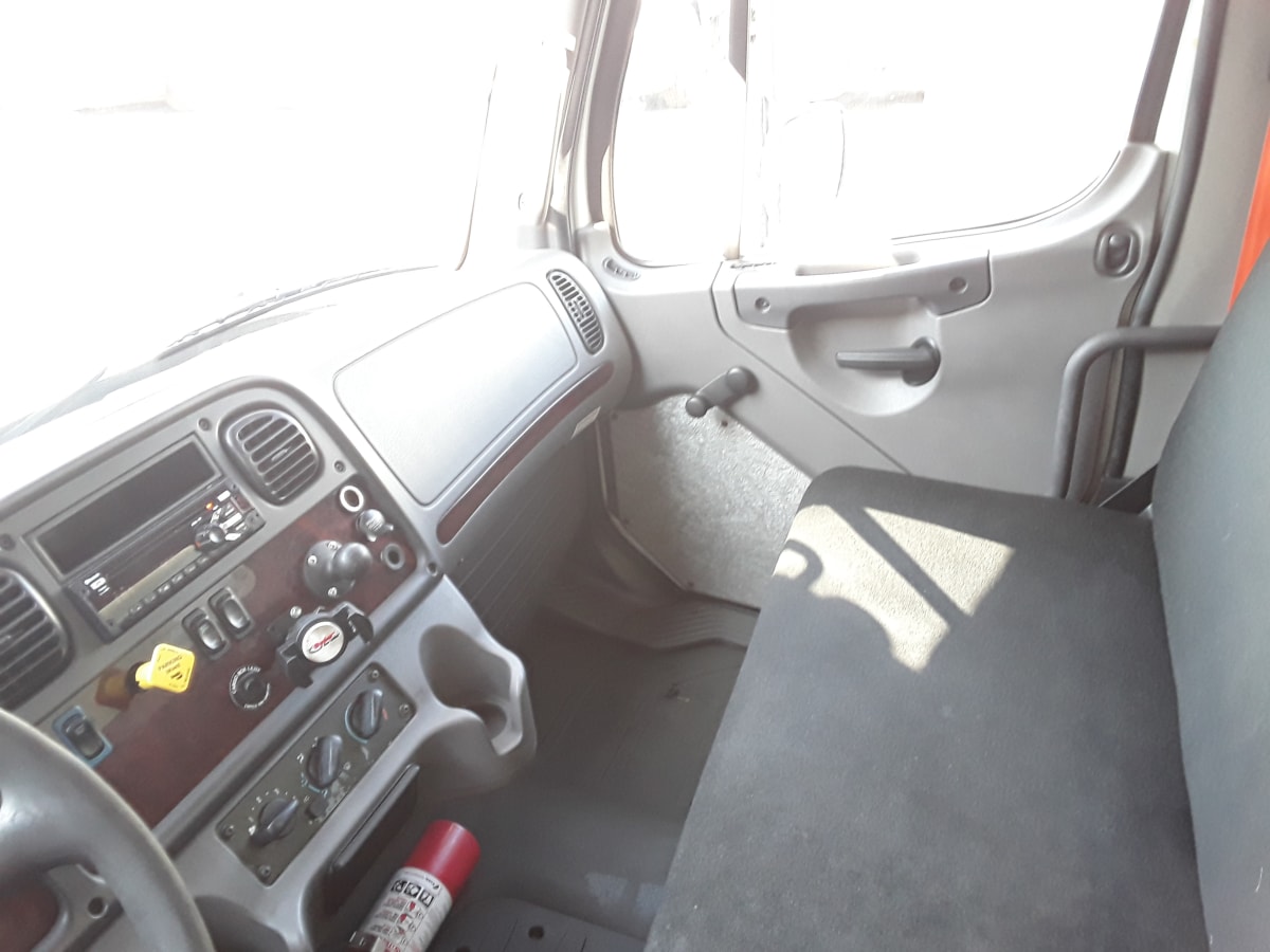 2018 Freightliner/Mercedes M2 106 222573
