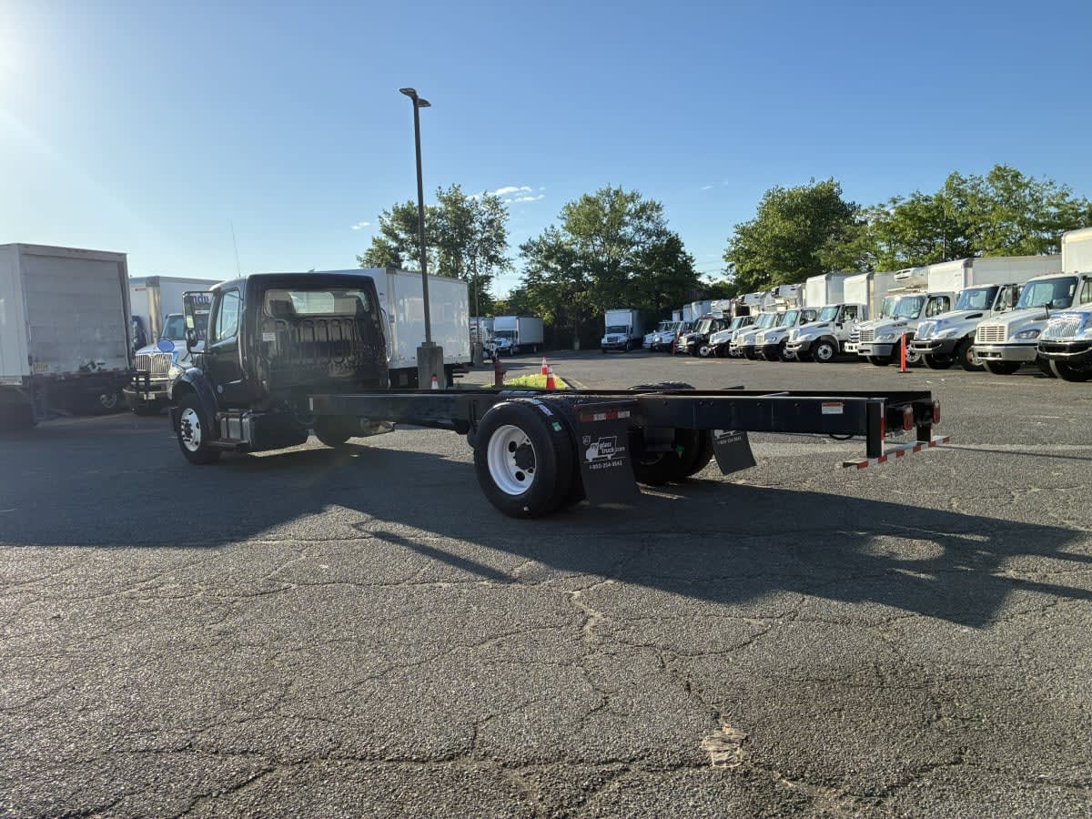 2018 Freightliner/Mercedes M2 106 222630