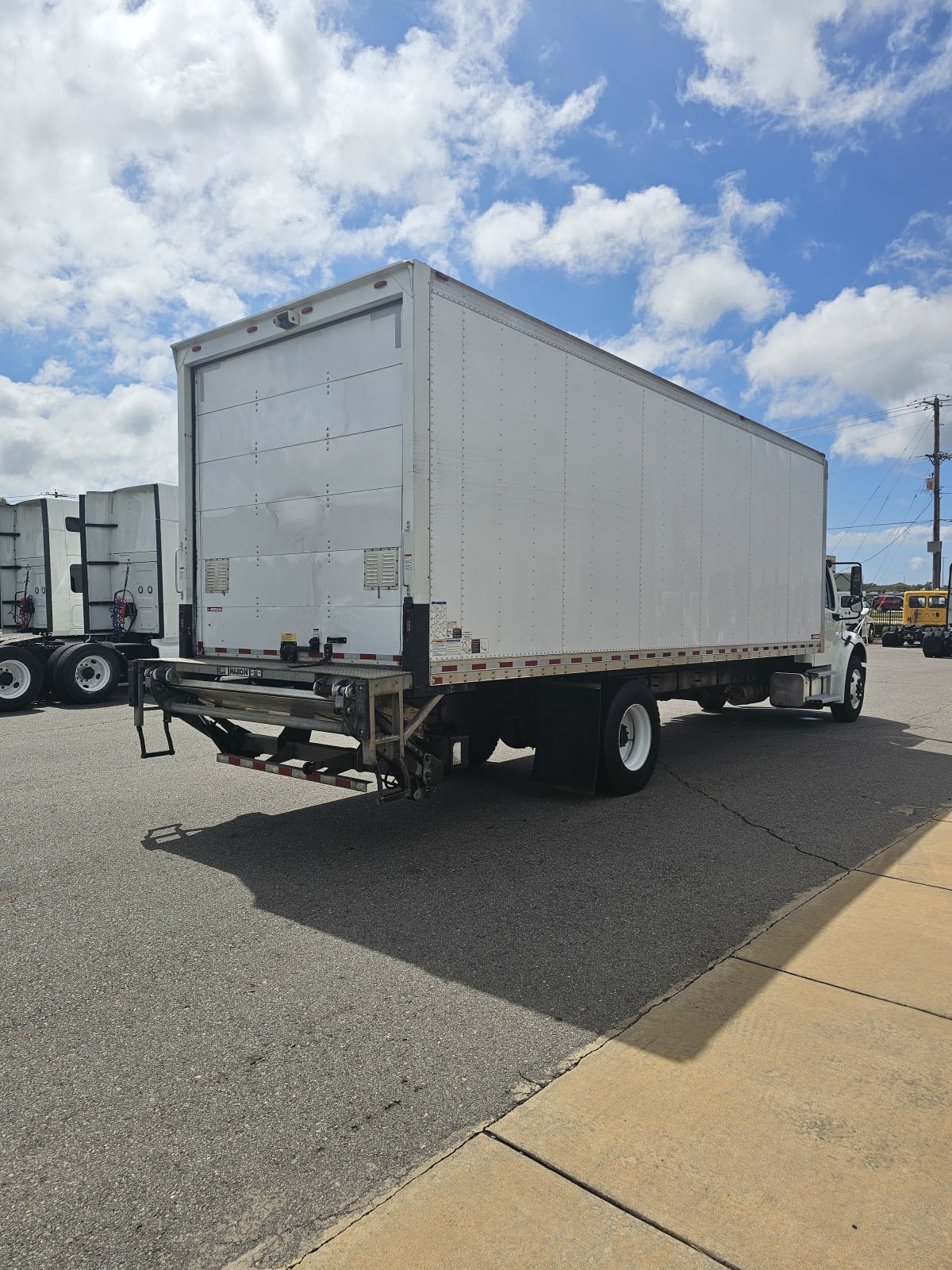 2018 Freightliner/Mercedes M2 106 222674