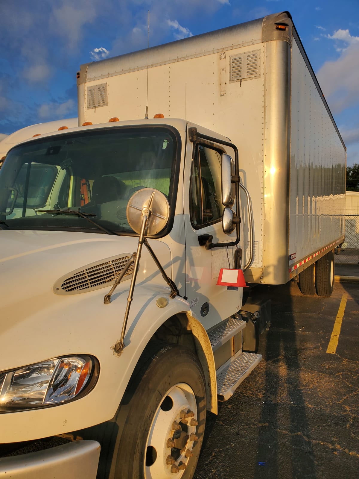 2018 Freightliner/Mercedes M2 106 222675