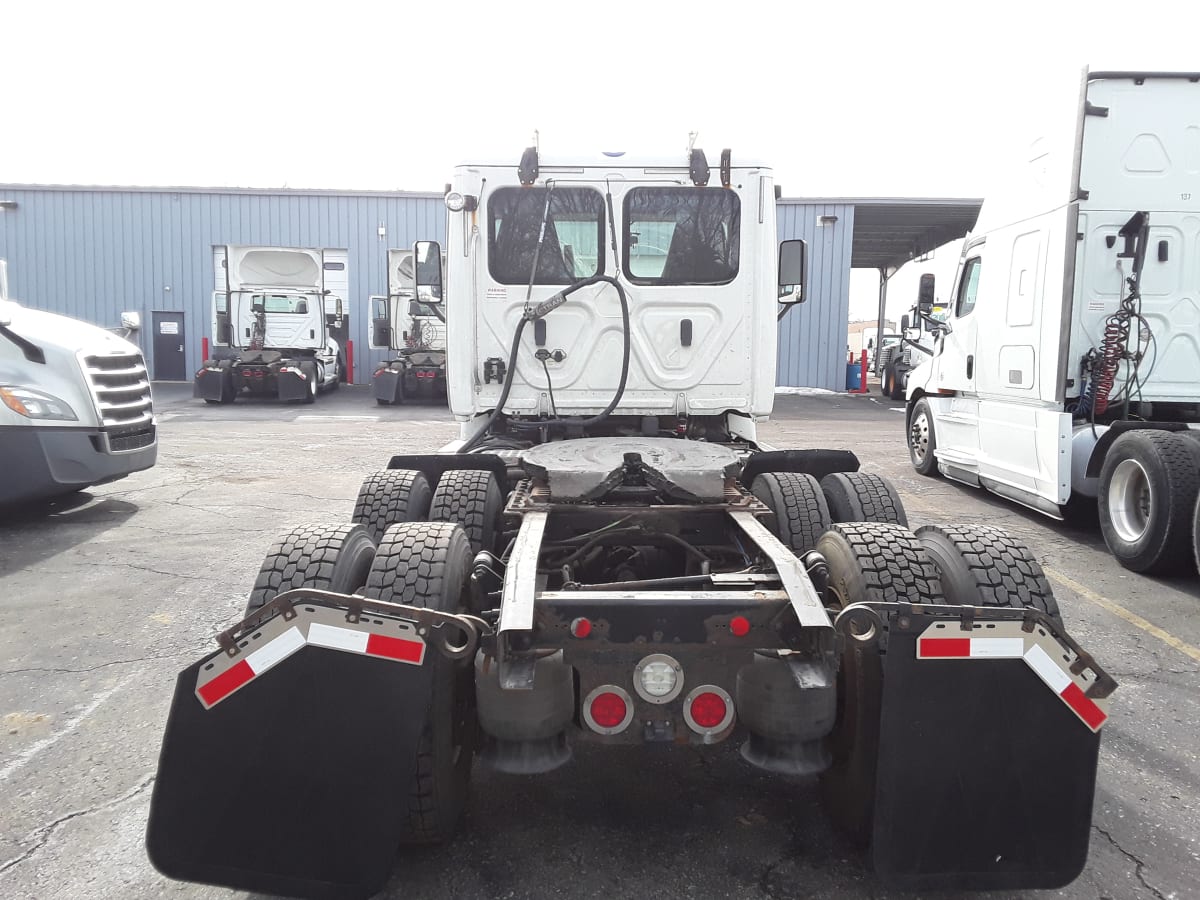 2018 Freightliner CASCADIA 113 222690