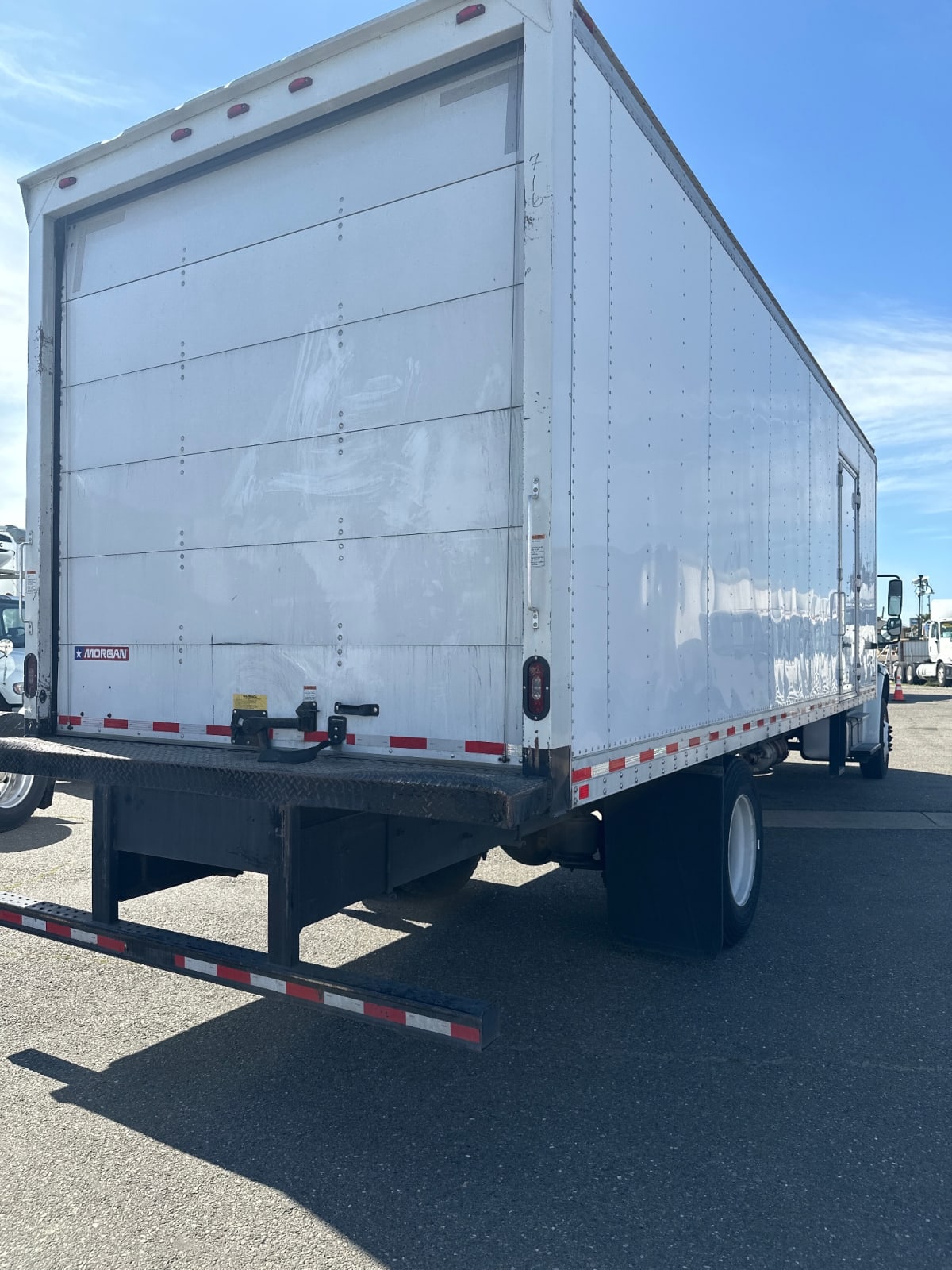 2018 Freightliner/Mercedes M2 106 222716