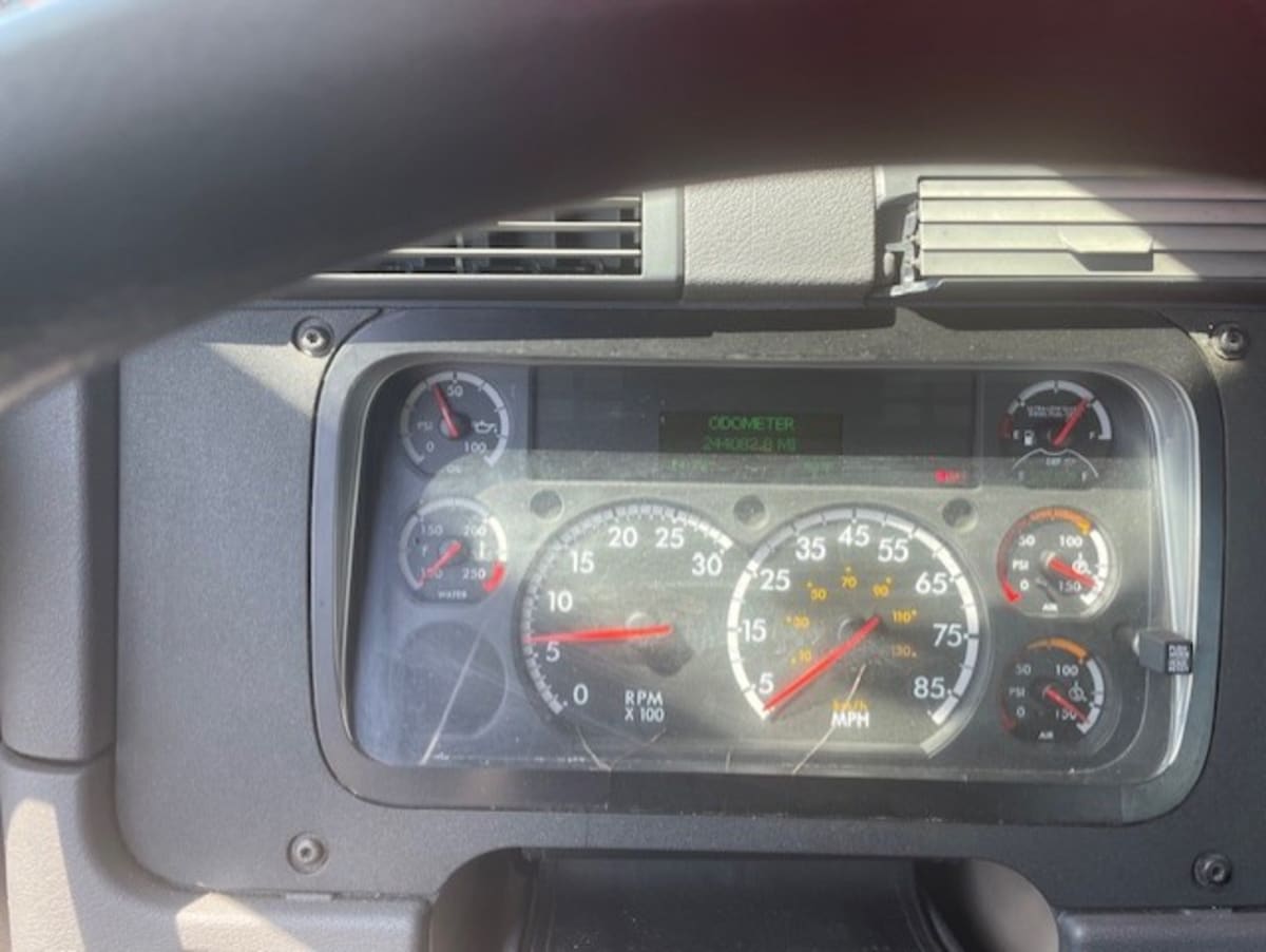 2018 Freightliner CASCADIA 125 222748