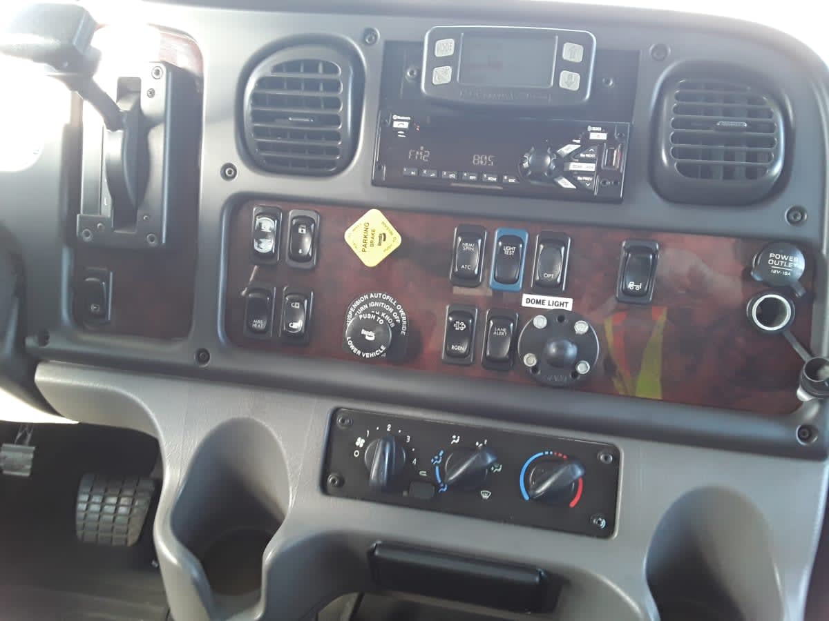 2018 Freightliner/Mercedes M2 106 222839