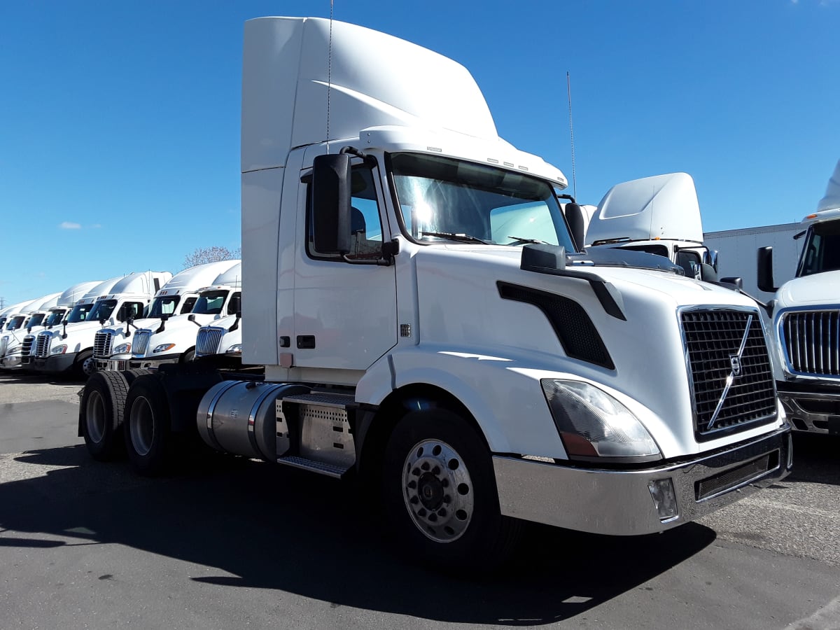 2018 Volvo VNL64TRACTOR 222841
