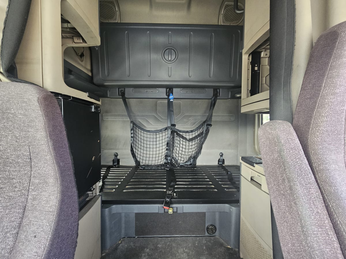 2018 Freightliner/Mercedes CASCADIA 125 222973