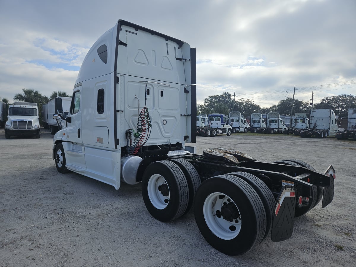 2018 Freightliner/Mercedes CASCADIA 125 222973