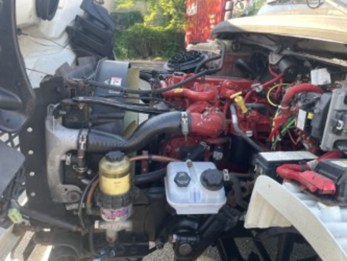2018 Freightliner M2 106 223006