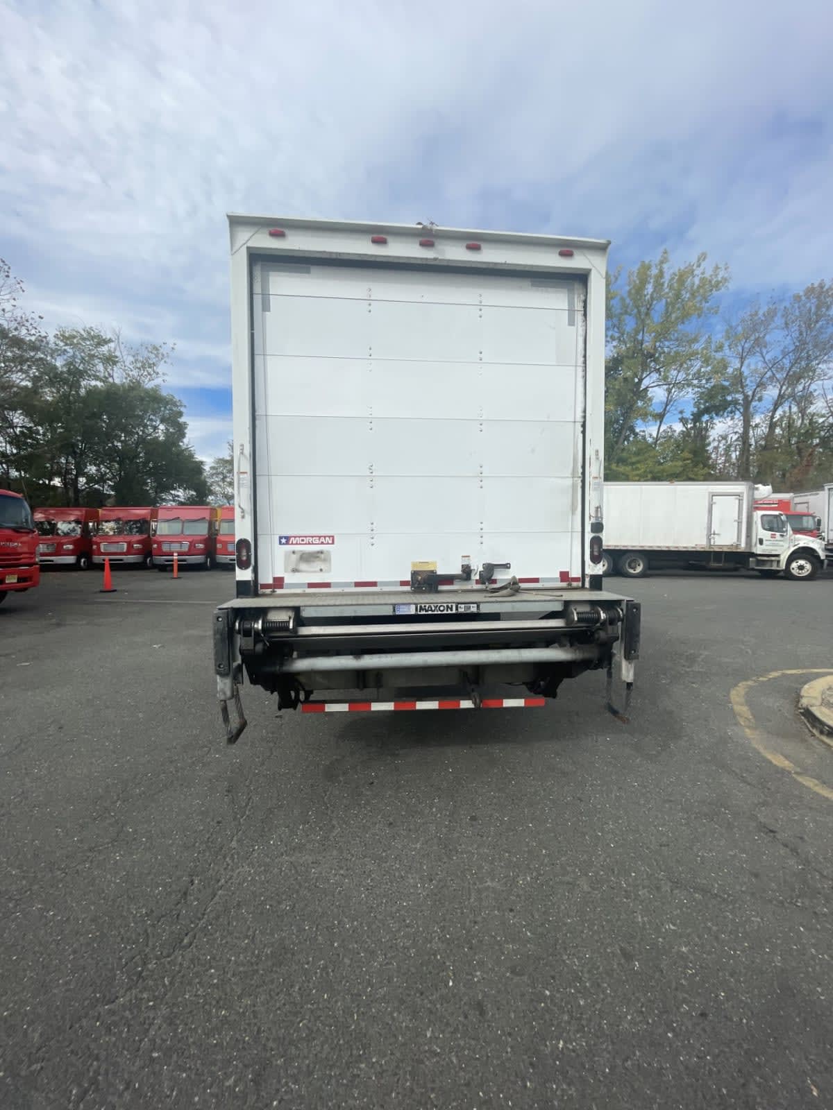 2018 Freightliner/Mercedes M2 106 223007