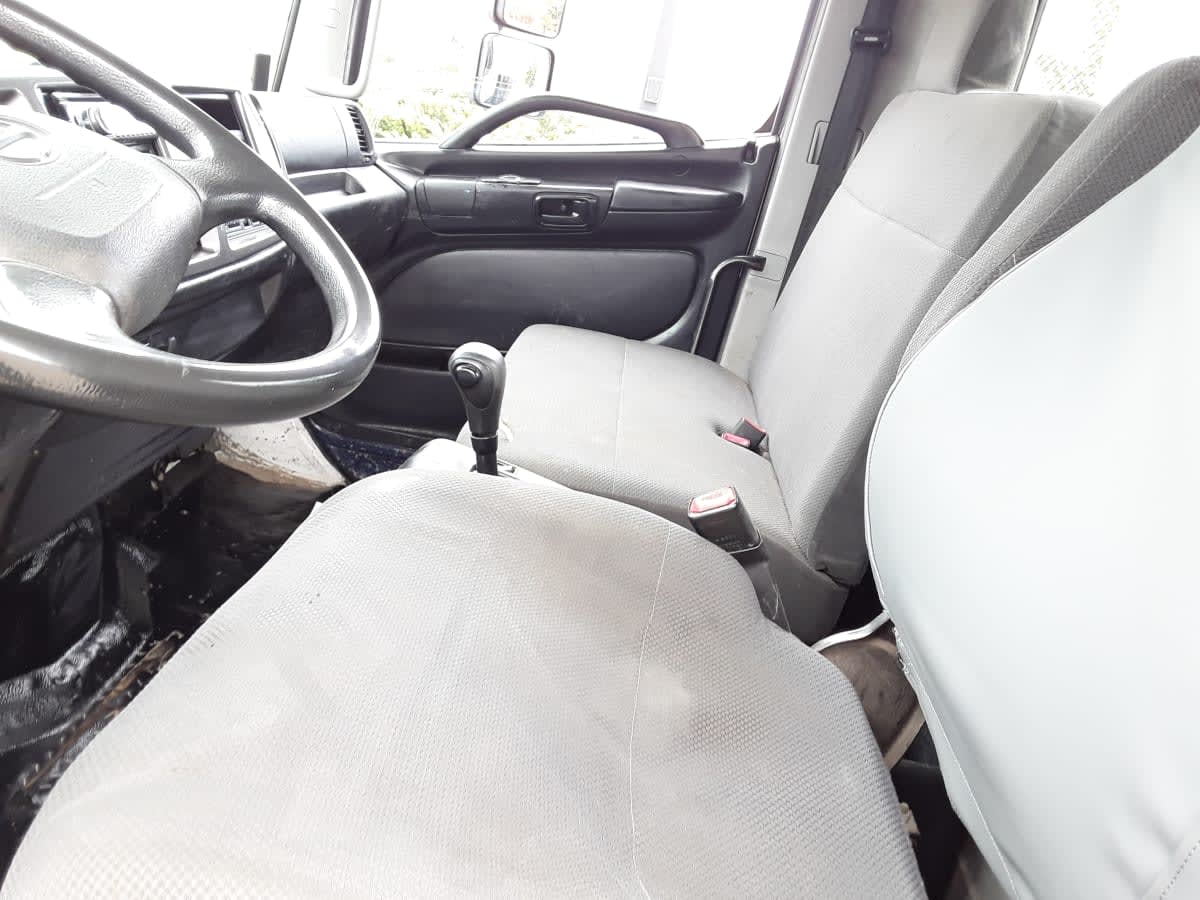 2018 Hino HINO 268 223010