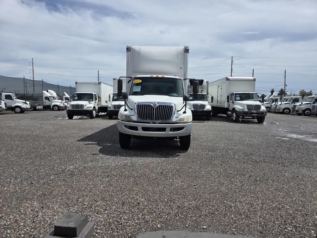 2019 International 4300 in St. Rose, LA — photo 2