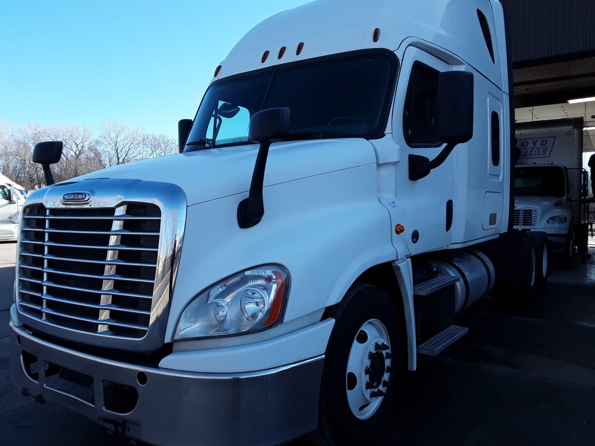 2018 Freightliner/Mercedes CASCADIA 125 223079