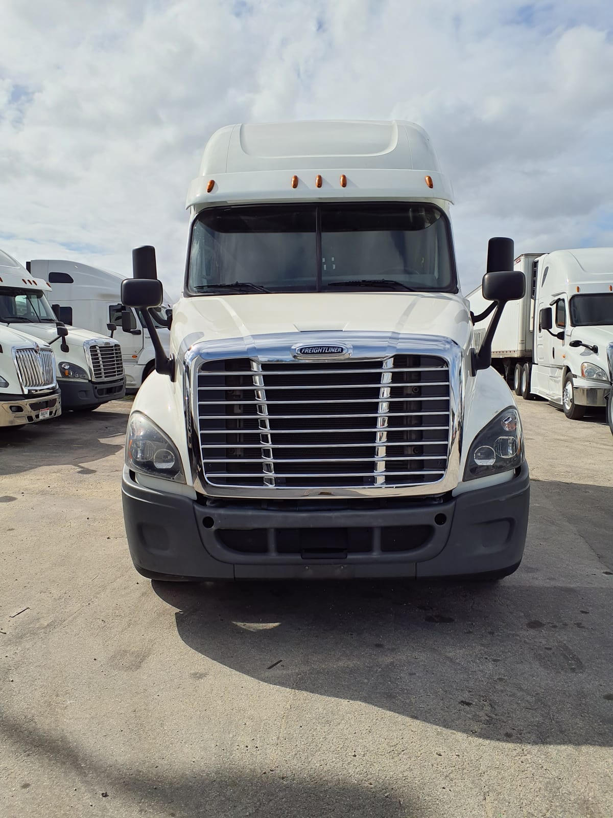 2018 Freightliner/Mercedes CASCADIA 125 223091