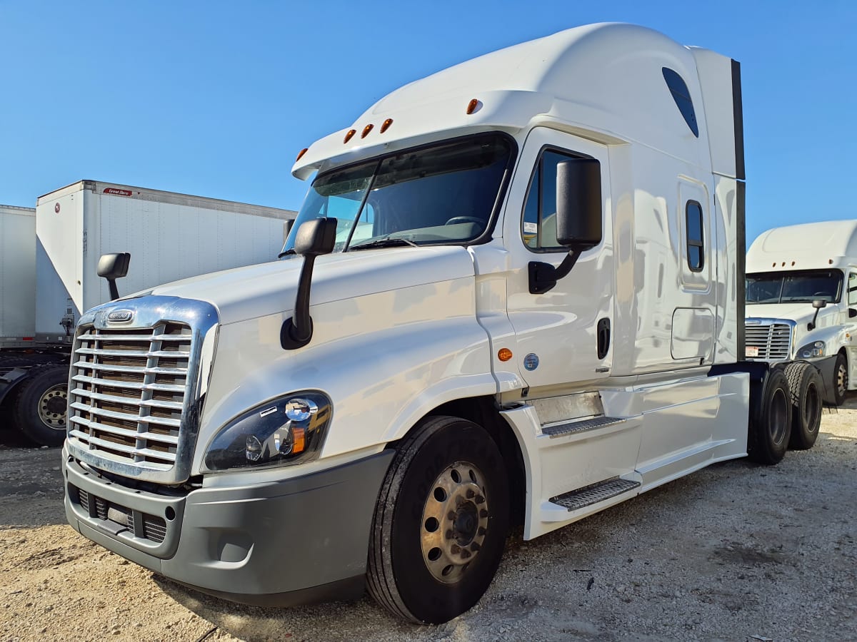 2018 Freightliner/Mercedes CASCADIA 125 223102