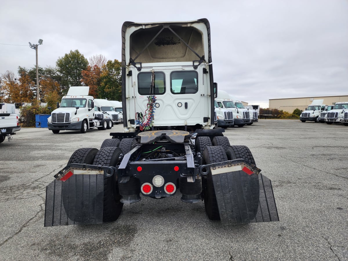 2018 Freightliner/Mercedes CASCADIA 125 223115