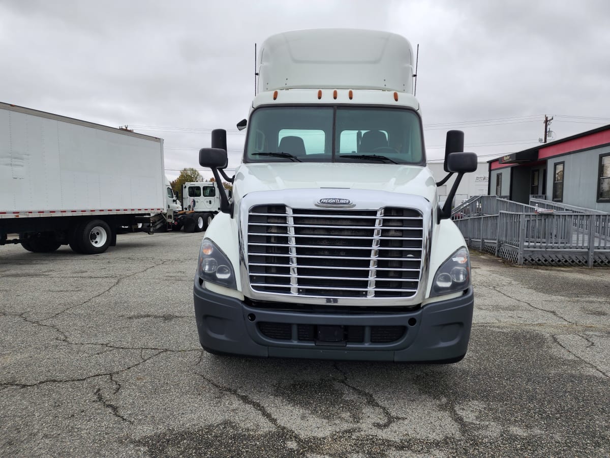 2018 Freightliner/Mercedes CASCADIA 125 223115