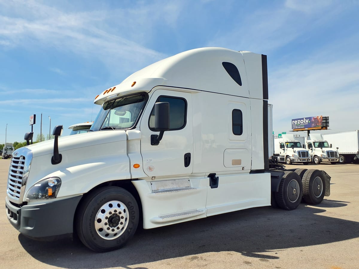 2018 Freightliner/Mercedes CASCADIA 125 223200