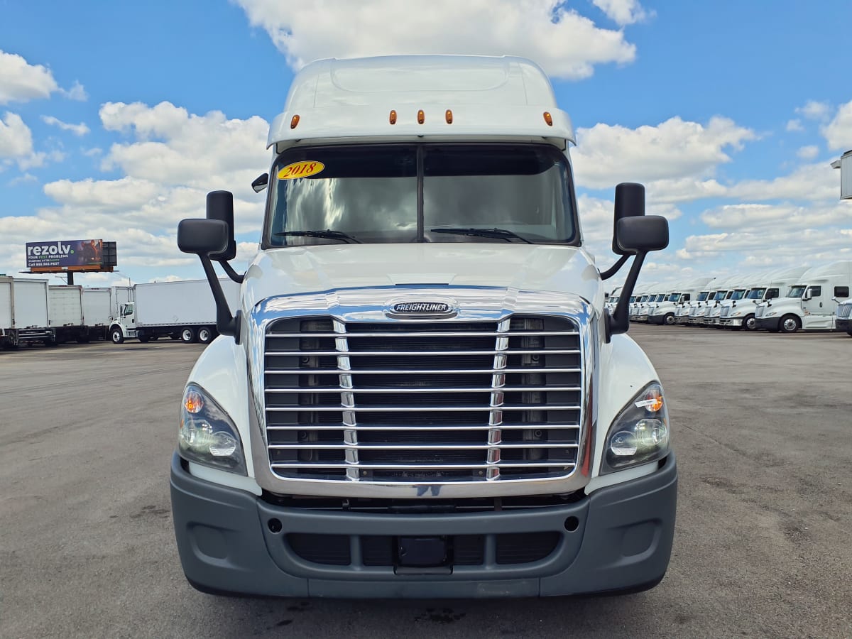 2018 Freightliner/Mercedes CASCADIA 125 223207