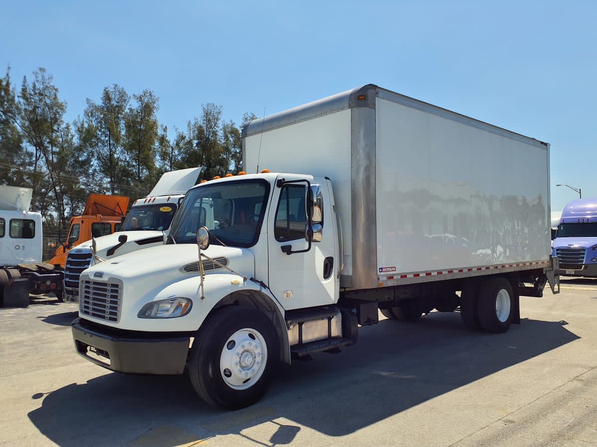 2018 Freightliner/Mercedes M2 106 223212