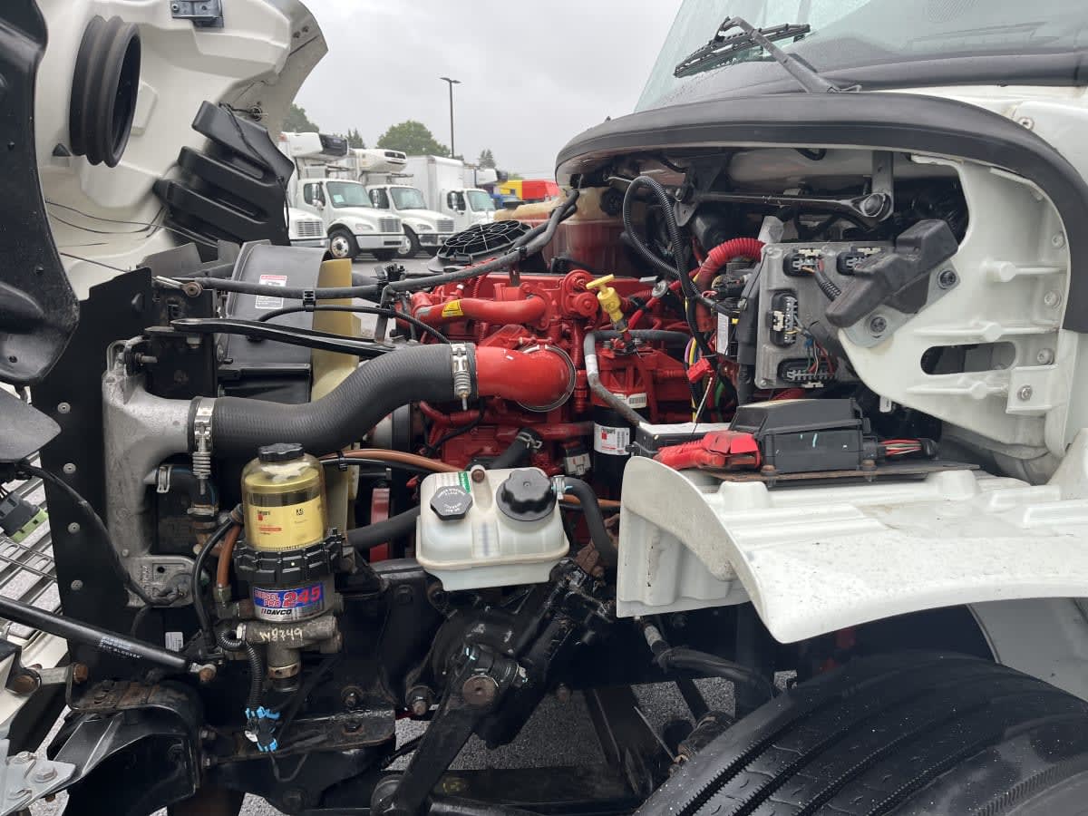 2018 Freightliner M2 106 223263