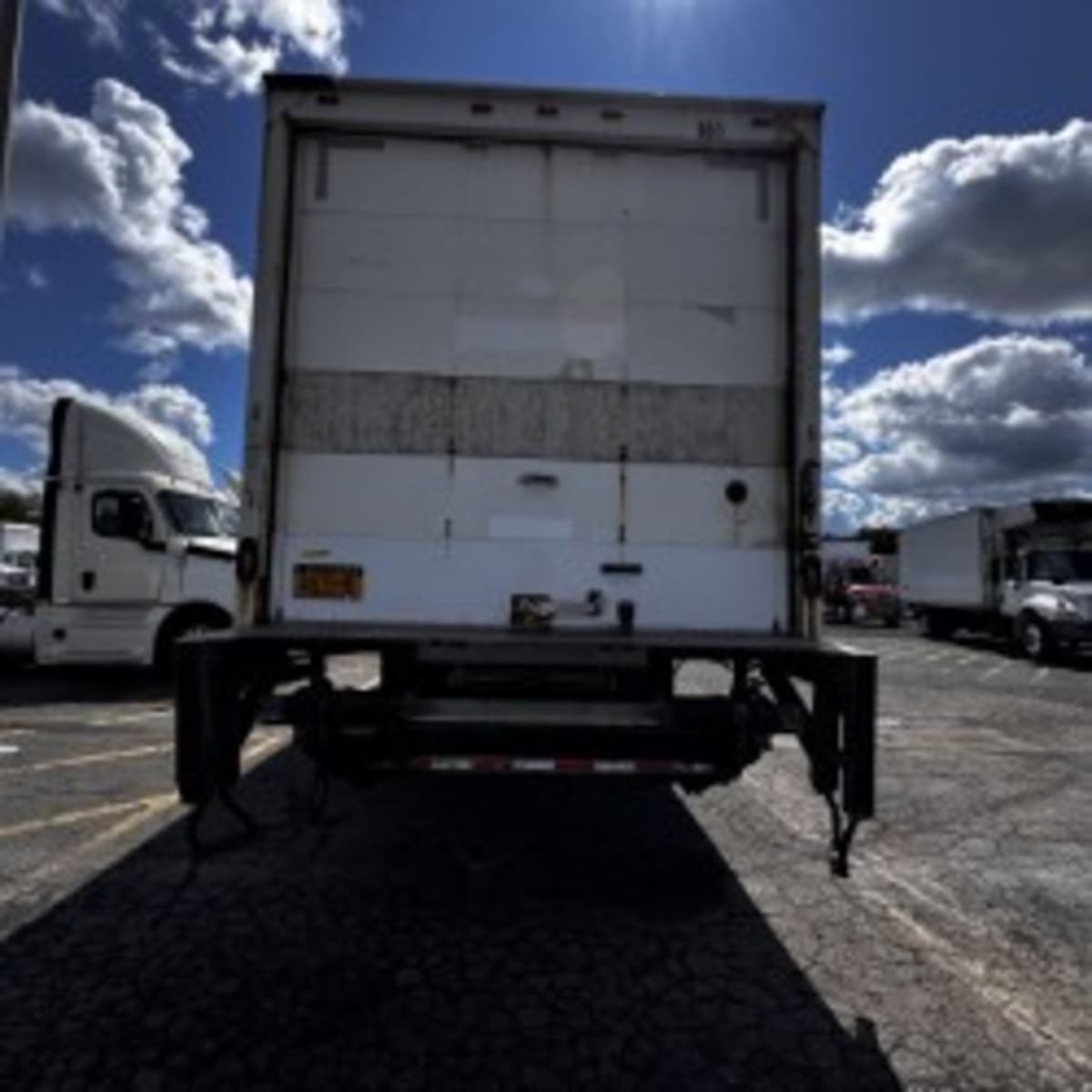 2018 Freightliner M2 106 223326