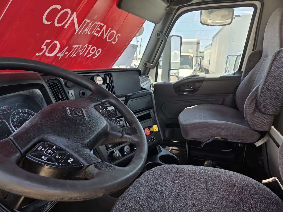 2020 International - image 7