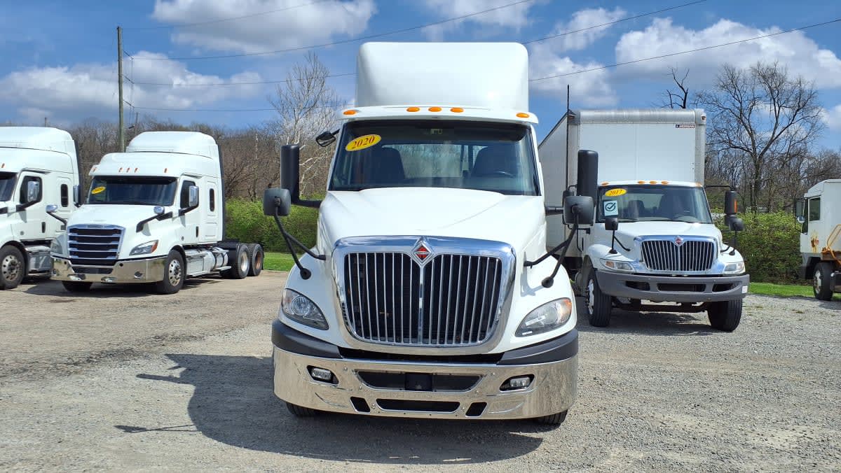 2020 Navistar International RH613 DAYCAB S/A 227833