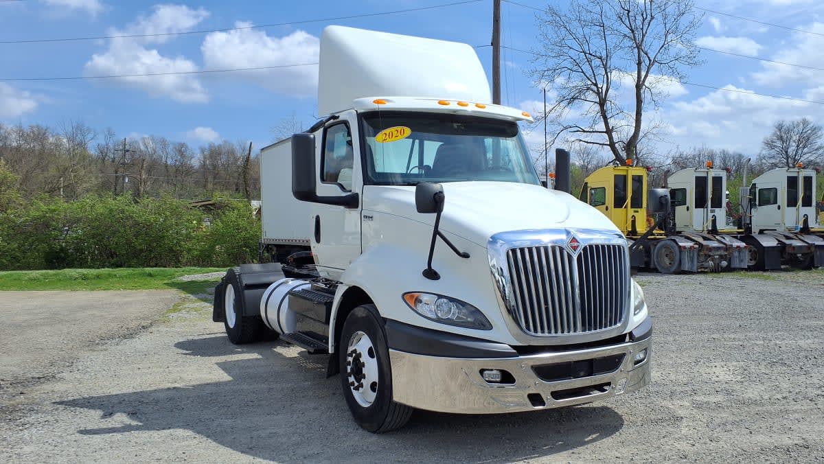 2020 Navistar International RH613 DAYCAB S/A 227833