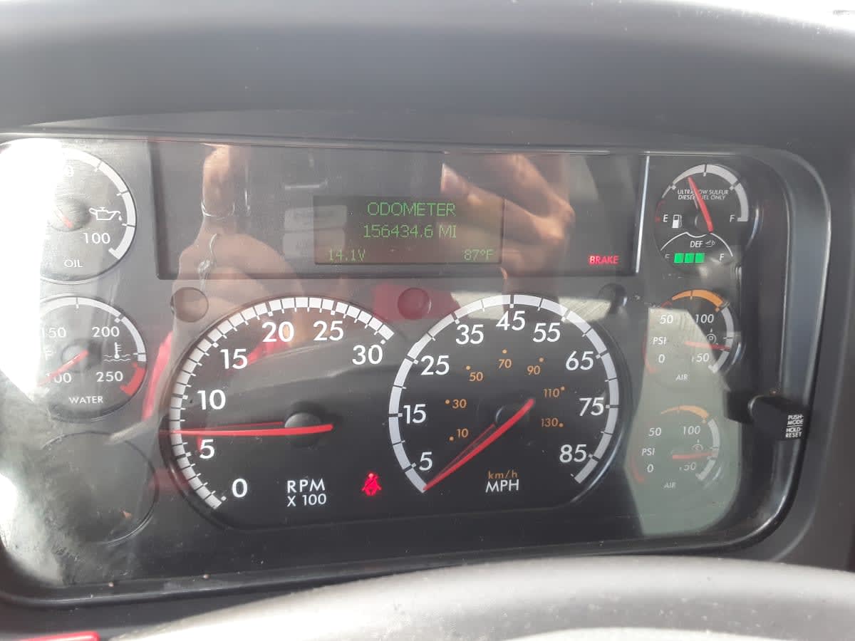 2020 Freightliner/Mercedes M2 106 228103