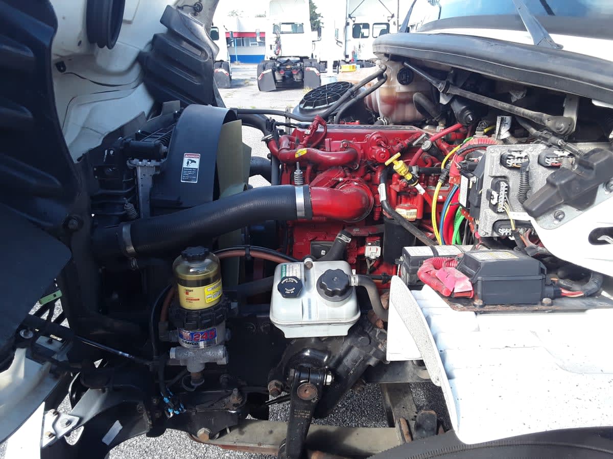 2020 Freightliner/Mercedes M2 106 228103