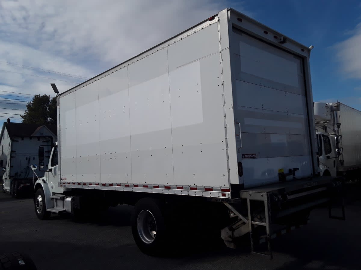 2020 Freightliner/Mercedes M2 106 228103