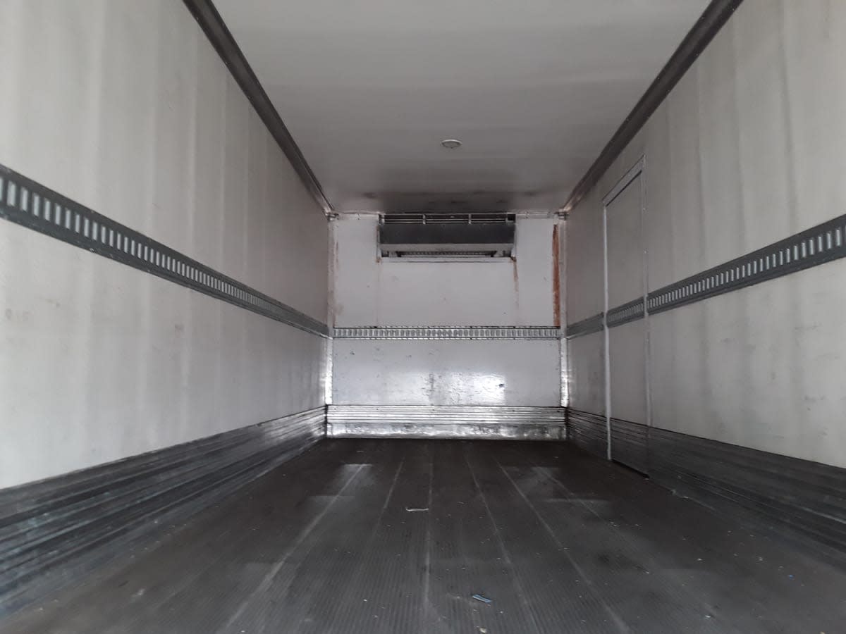 2020 Hino 268 228158