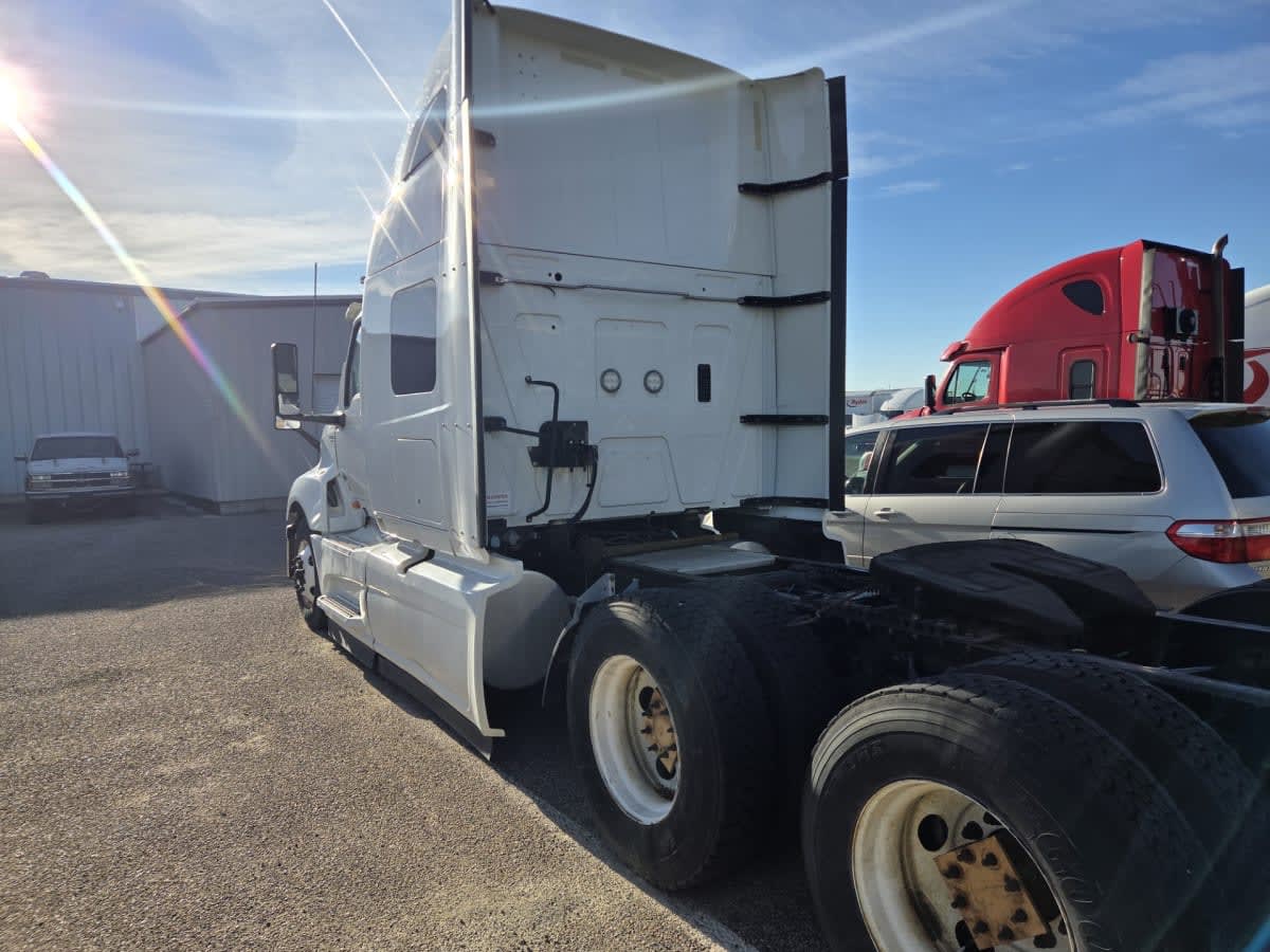 2020 International - image 6