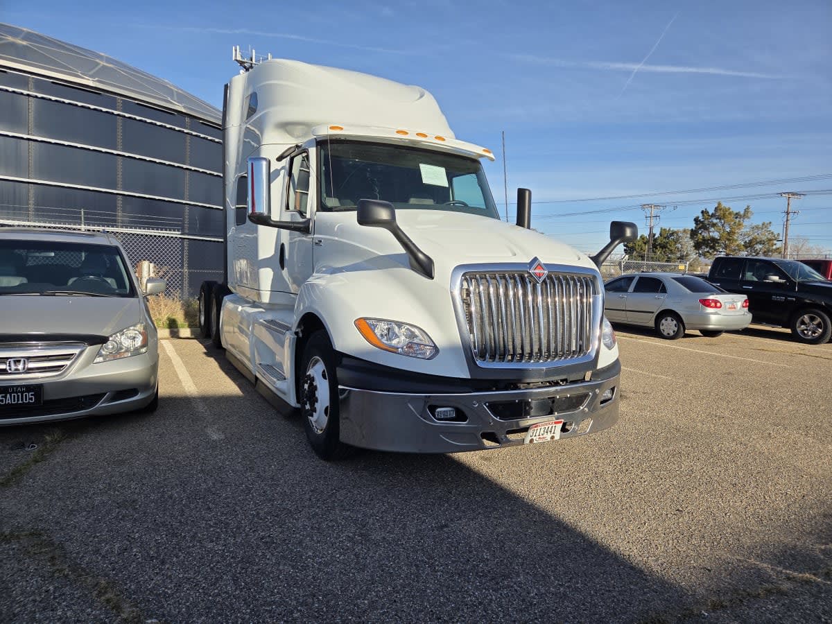 2020 International - image 1